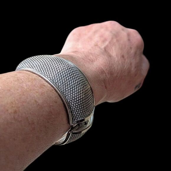 Silver Tone Mesh Hinged Bangle Bracelet 2.5" Diameter - Picture 6 of 8
